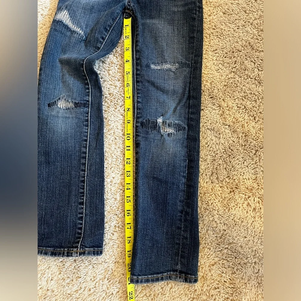 Gap 1969 size 7 slim jeans with distressed finish. Adjustable waist great cond